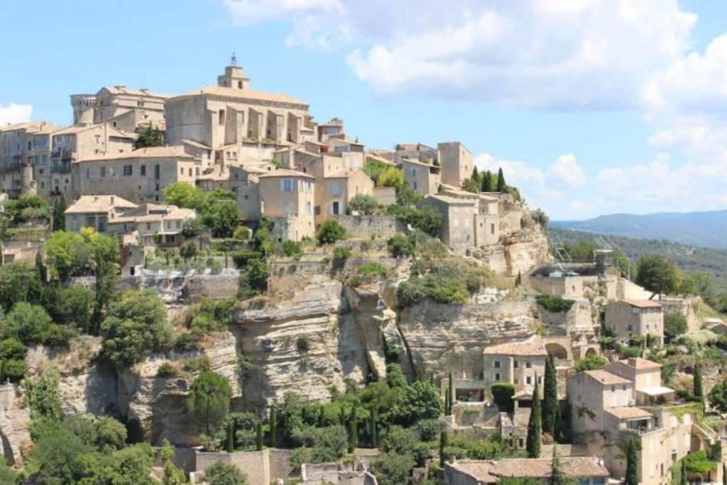 Gite Aux Bons Voisins Gordes Esterno foto