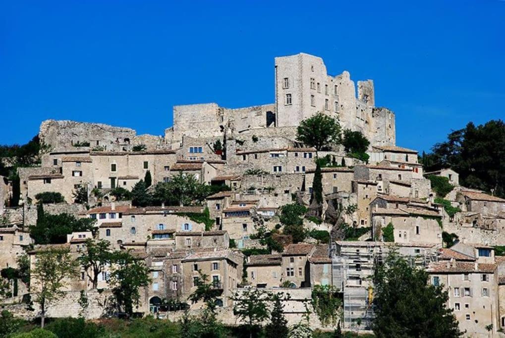 Gite Aux Bons Voisins Gordes Esterno foto
