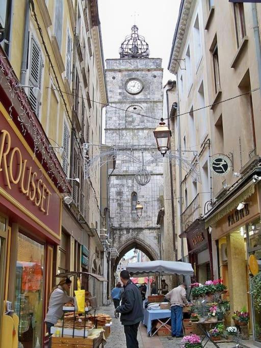 Gite Aux Bons Voisins Gordes Esterno foto